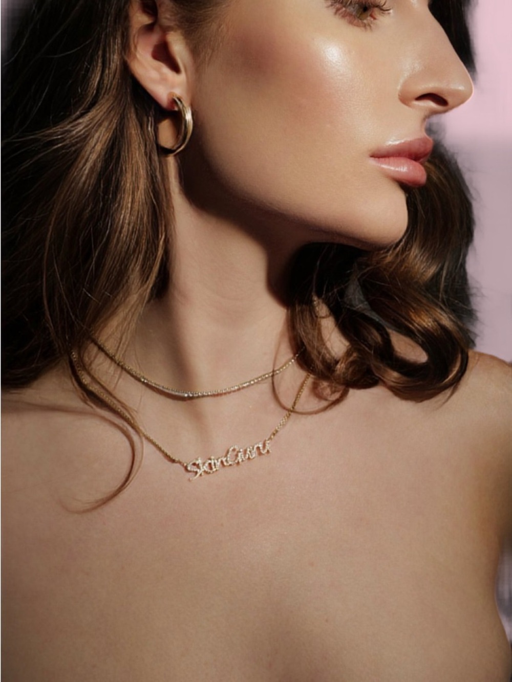 Personalized Script Nameplate Necklace in Gold